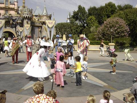 View Pin: DLR/WDW - Peter Pan 70th Anniversary - Captain Hook & Mr